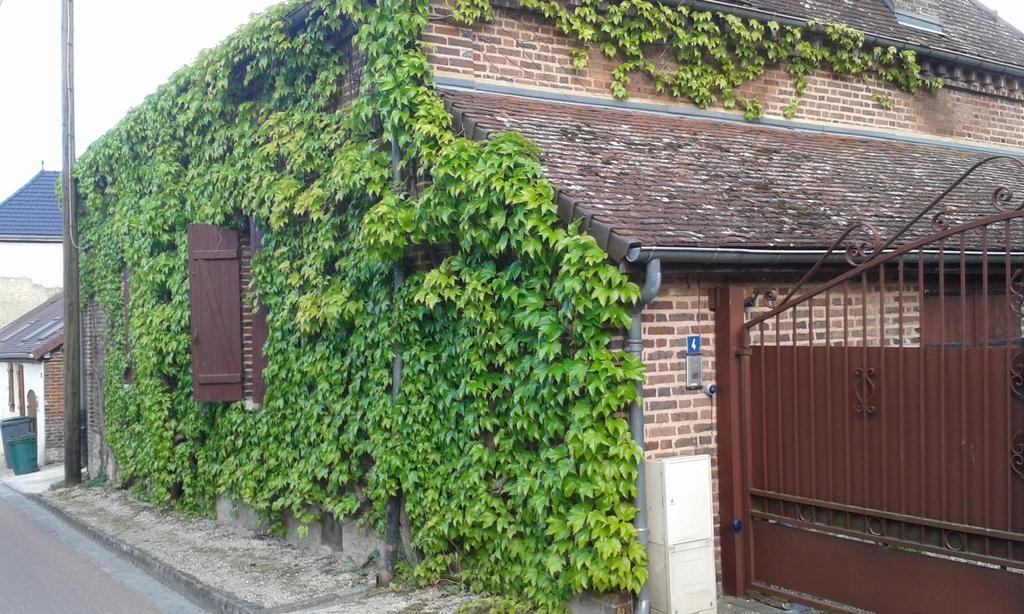 Gites Famille En Othe Bouilly (Aube) Quarto foto
